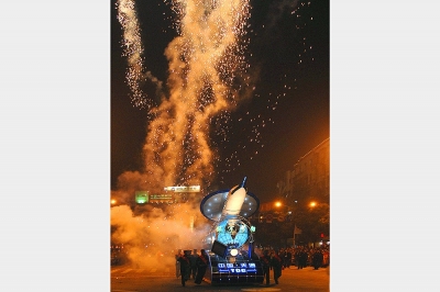 2008年，“天通號”榮獲海寧市大型元宵燈會一等獎